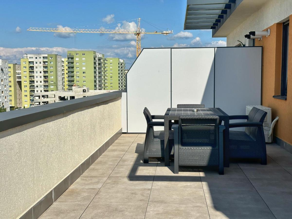 Koa - Urban Penthouse Apartment Brasov Ngoại thất bức ảnh
